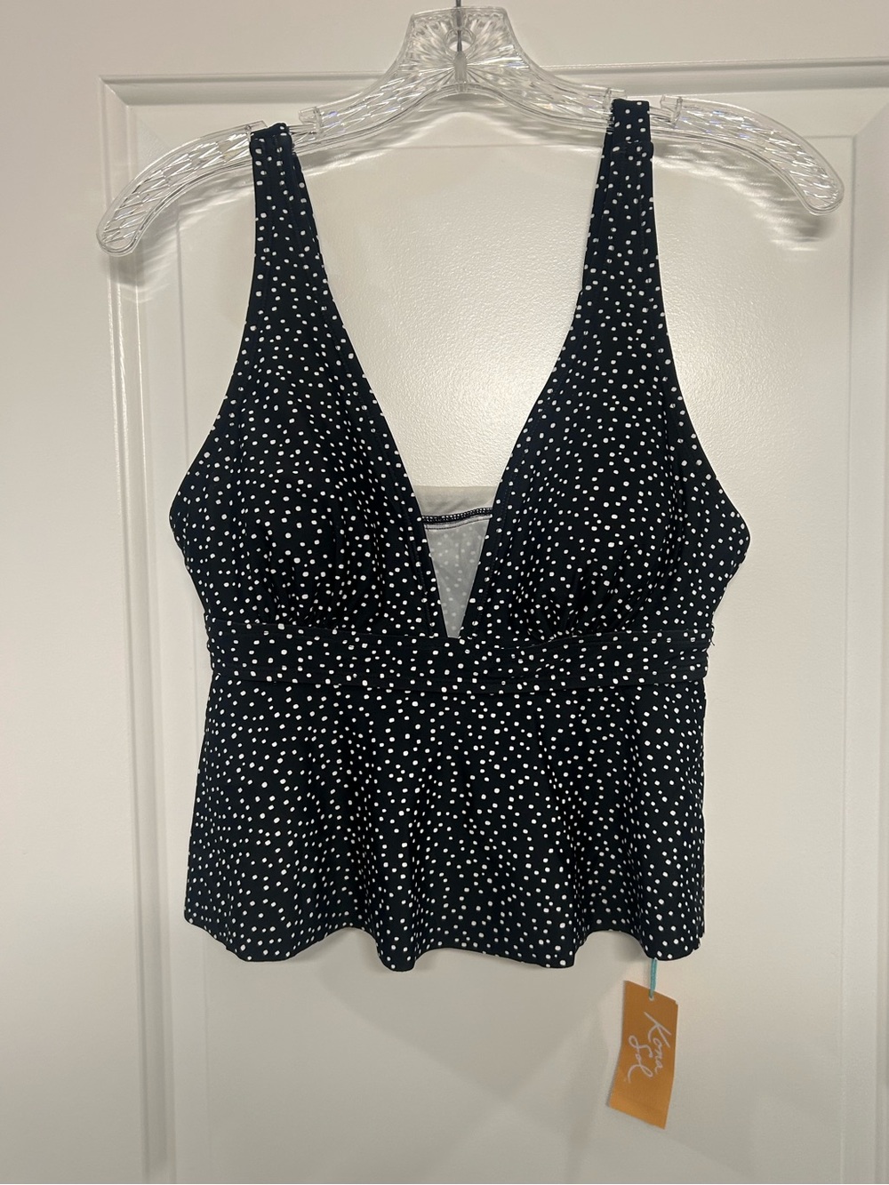 NWT Kona Sol Black and White Cropped Tankini Top